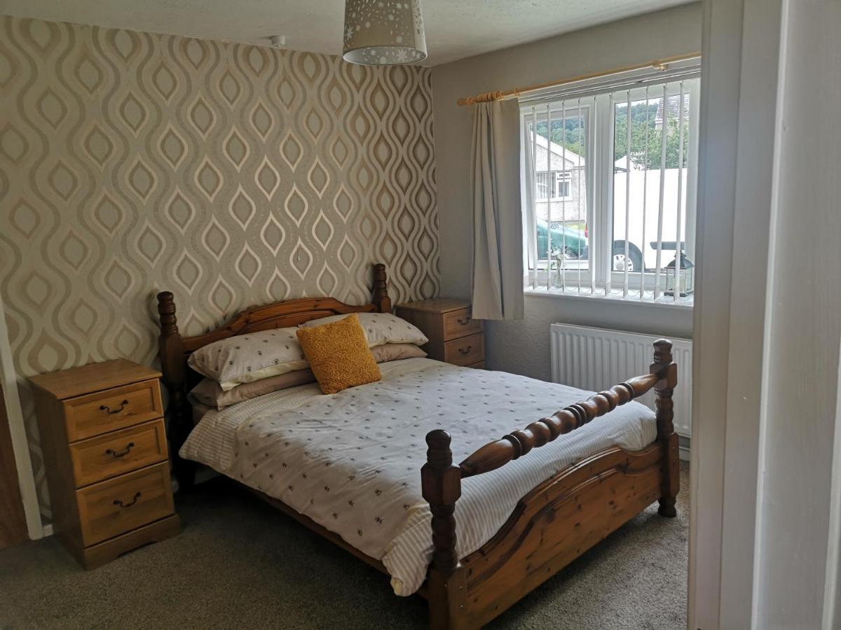 En-Suite Bedroom In A Quiet Bungalow Porthmadog Luaran gambar